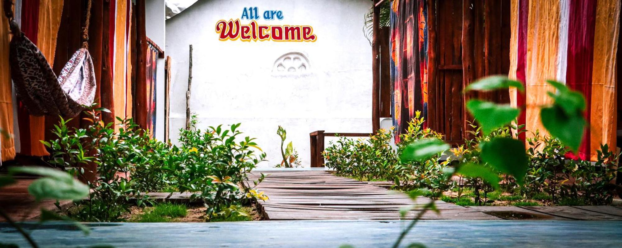 Surfers Park Arugambay Bed & Breakfast Arugam Bay Exterior photo