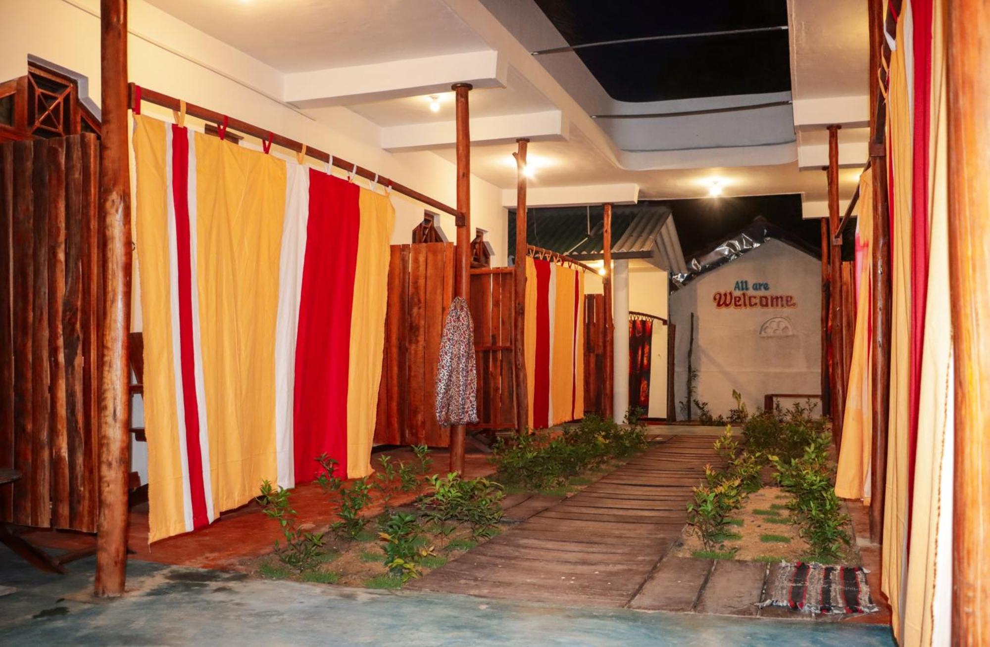 Surfers Park Arugambay Bed & Breakfast Arugam Bay Exterior photo